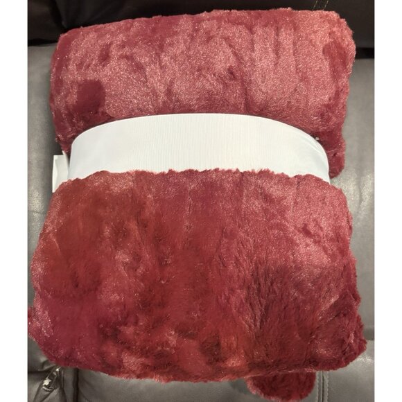 Dennis Basso Faux Fur Throw Blanket 56x48With Matching Teddy Bear NWT Burgundy - Picture 3 of 7